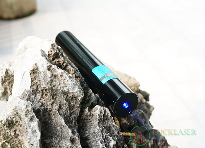 2016 Newest burning blue laser pointer